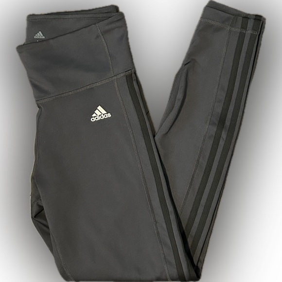 Adidas charcoal leggings - Picture 1 of 4